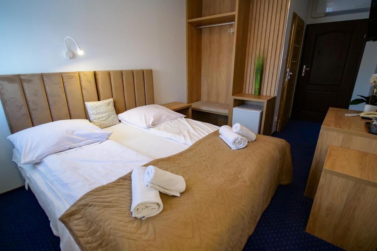 Hotel Duet Chełm Esterno foto