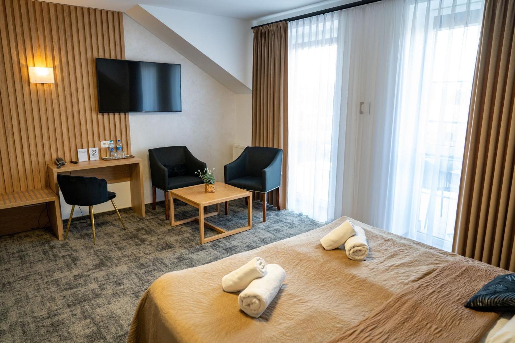 Hotel Duet Chełm Esterno foto