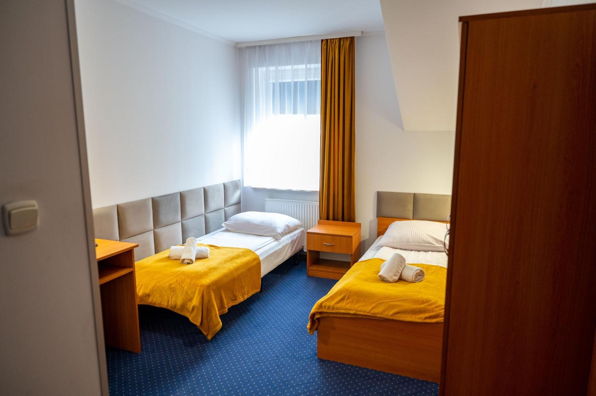 Hotel Duet Chełm Esterno foto