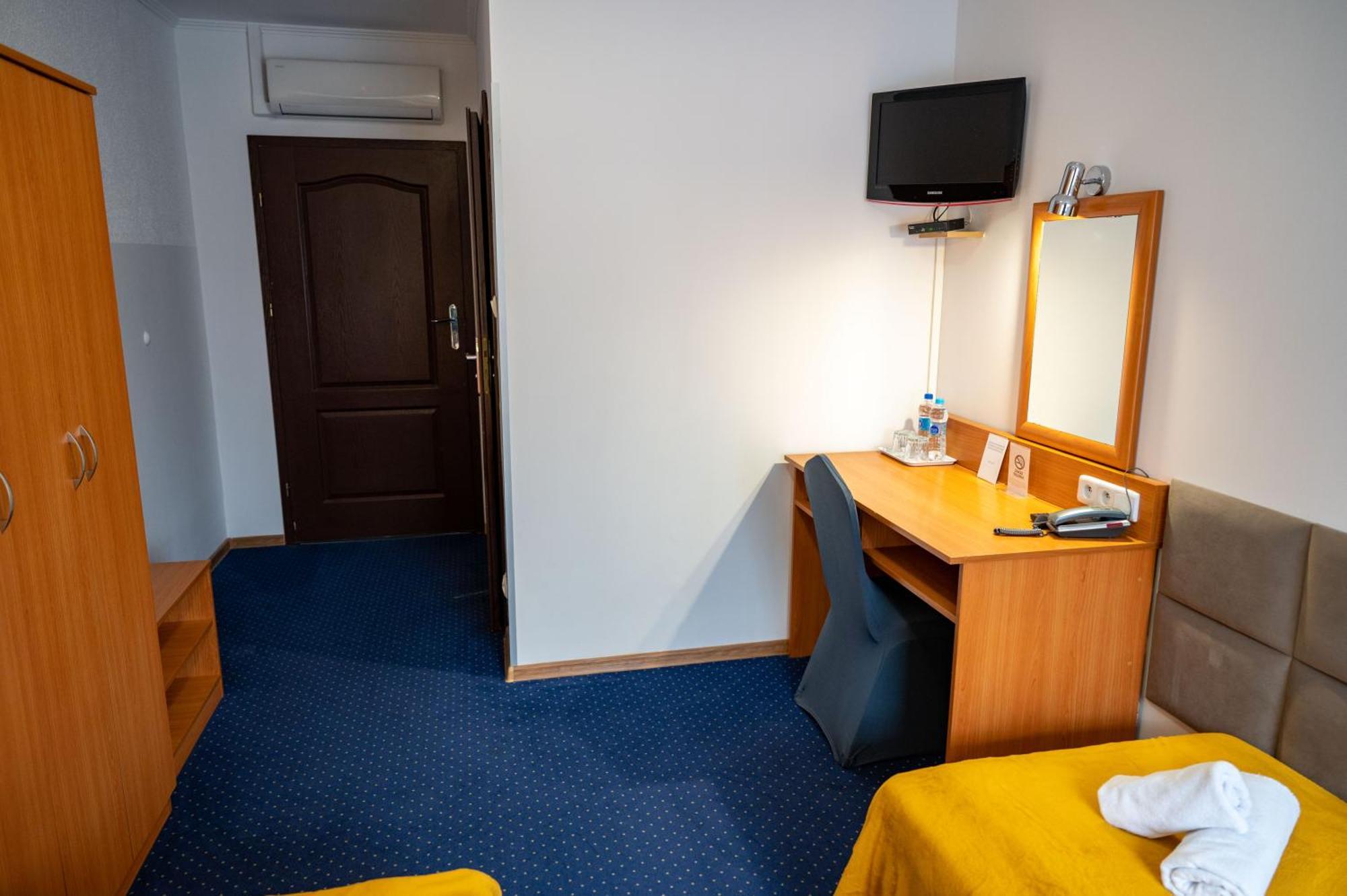 Hotel Duet Chełm Esterno foto
