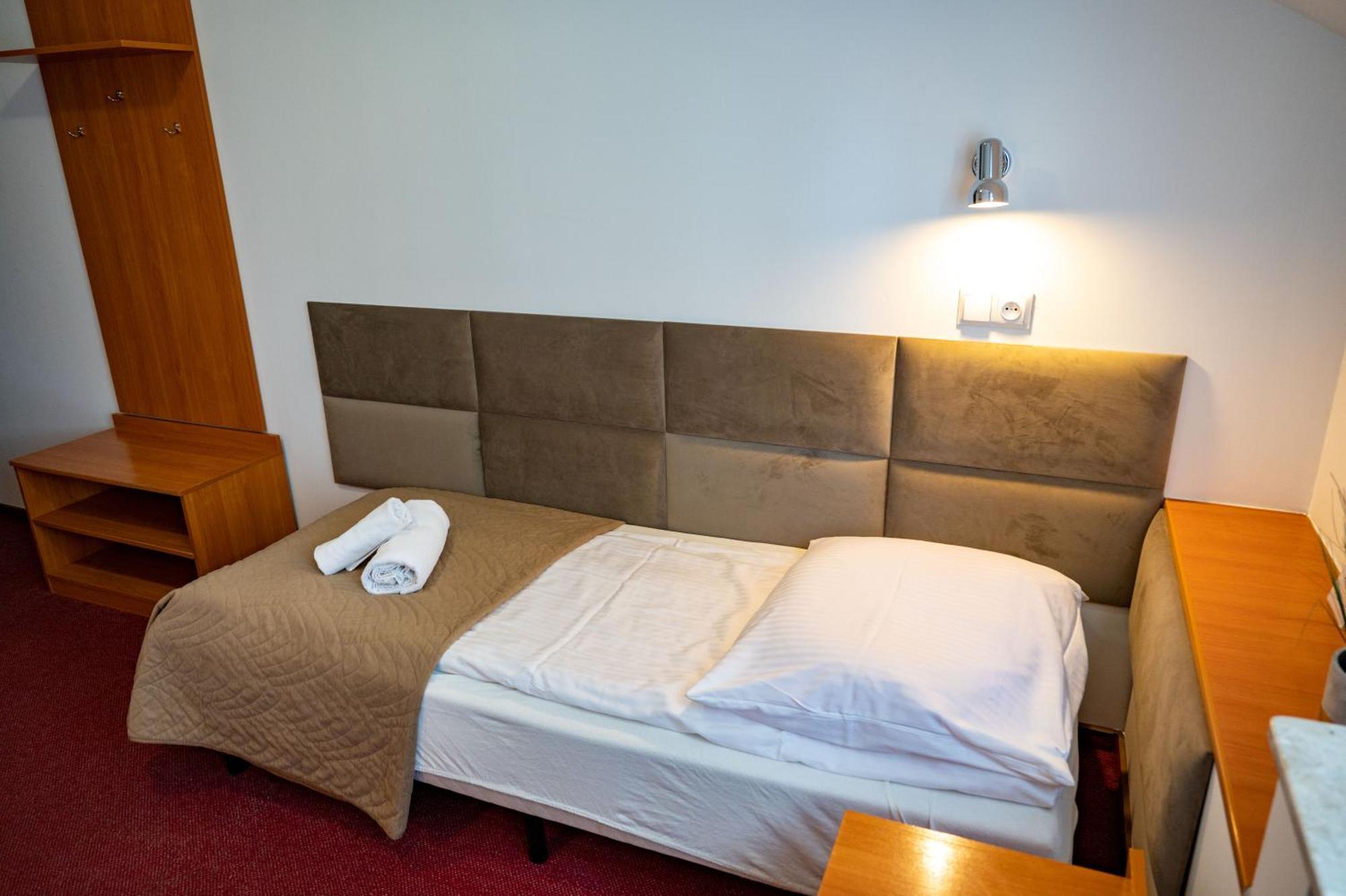 Hotel Duet Chełm Esterno foto