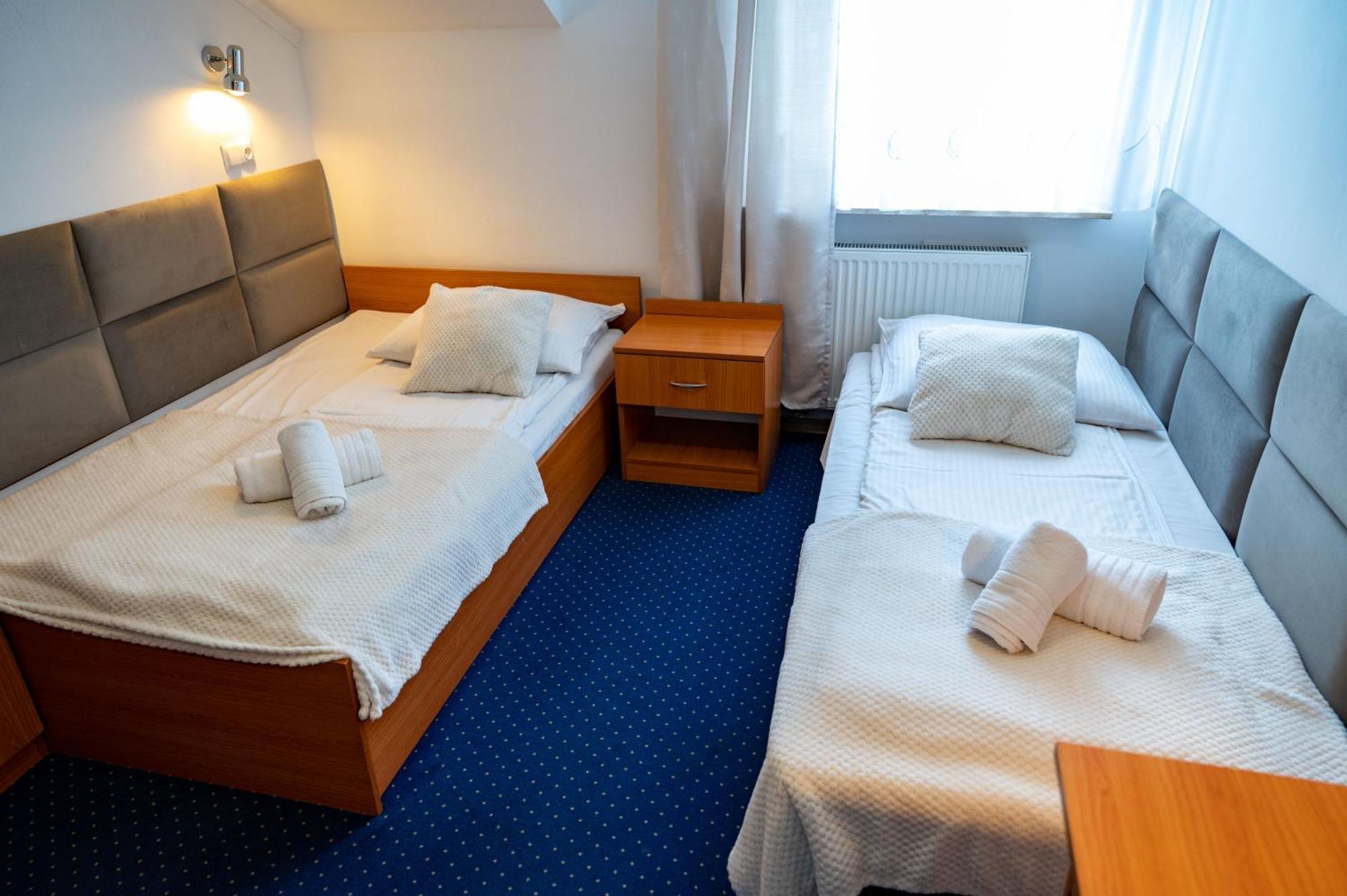 Hotel Duet Chełm Esterno foto