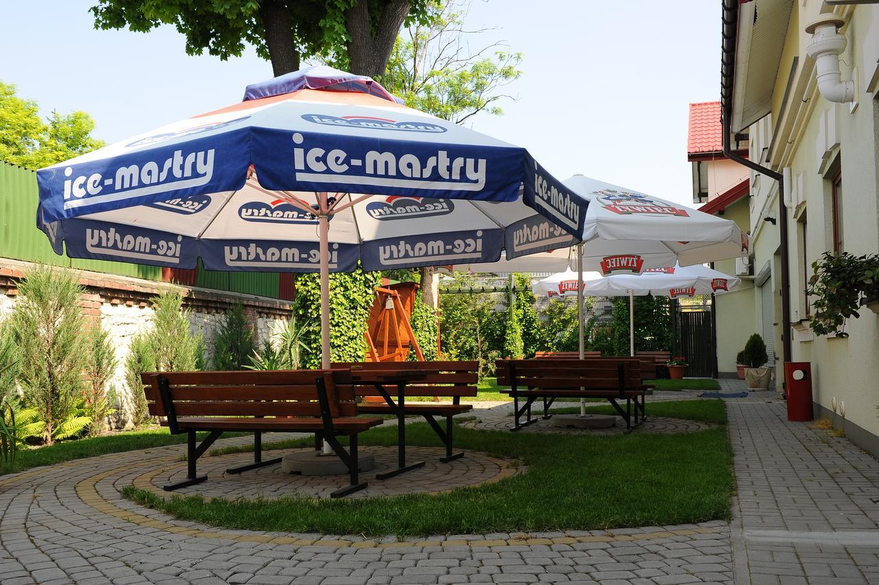 Hotel Duet Chełm Esterno foto